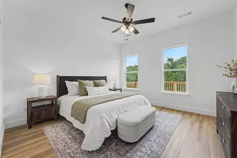 Bedroom - 805 Klenc Rd, Springdale, AR 72762 photo 8 of 8