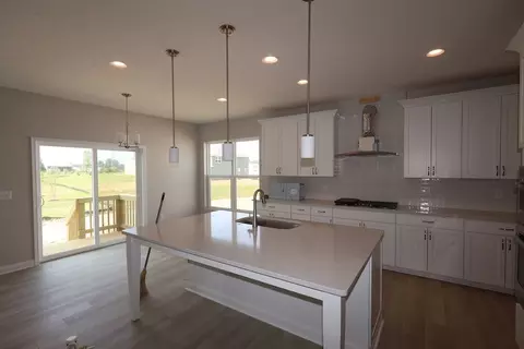 1751 Goldfinch Ln, Milford, OH 45150