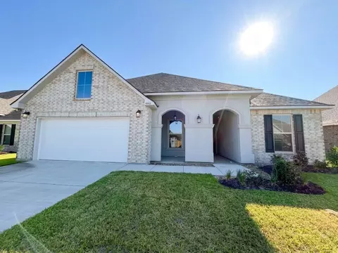 4443 Rockwell St, Lake Charles, LA 70607