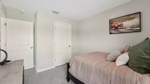 Bedroom - 13610 Fenwick Stream Dr, Wimauma, FL 33598 photo 6 of 18