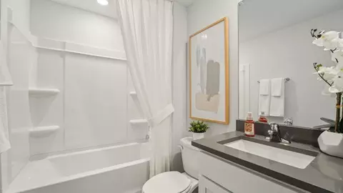 Bath - 13610 Fenwick Stream Dr, Wimauma, FL 33598 photo 1 of 5