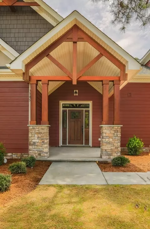 Exterior - 234 Hall Rd, Hampton, VA 23664 photo 2 of 9