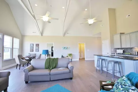 Living - 234 Hall Rd, Hampton, VA 23664 photo 3 of 5