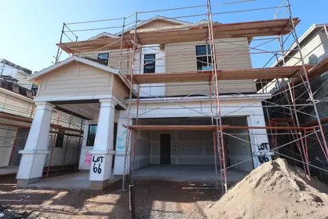 Exterior - 41 E Windsor Dr, Gilbert, AZ 85296 photo 2 of 10