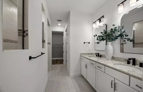 Entry Way - 17470 Luminous Ave, Venice, FL 34293 photo 2 of 3
