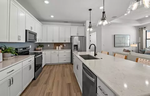 Kitchen - 17470 Luminous Ave, Venice, FL 34293 photo 4 of 7
