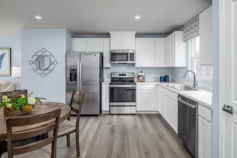 Kitchen - 1435 Silverleaf Oak St, Sidney, OH 45365 photo 2 of 4