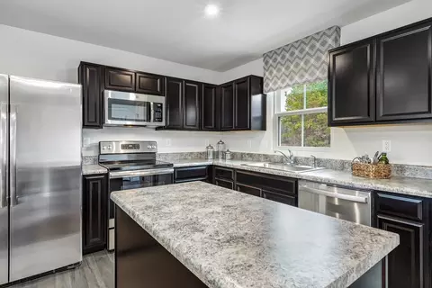 Kitchen - 1435 Silverleaf Oak St, Sidney, OH 45365 photo 1 of 5
