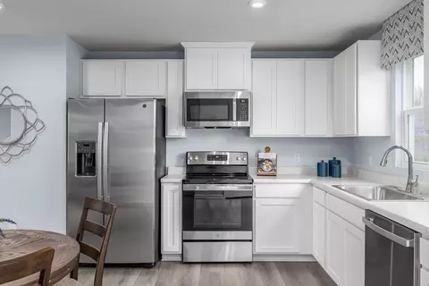 Kitchen - 1435 Silverleaf Oak St, Sidney, OH 45365 photo 1 of 4
