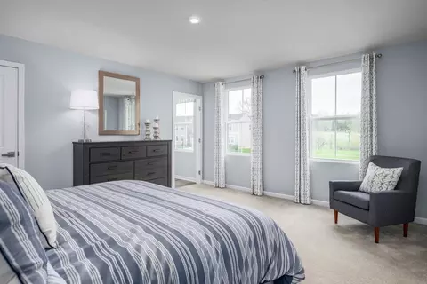 Bedroom - 1435 Silverleaf Oak St, Sidney, OH 45365 photo 3 of 8