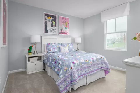 Bedroom - 1435 Silverleaf Oak St, Sidney, OH 45365 photo 4 of 8