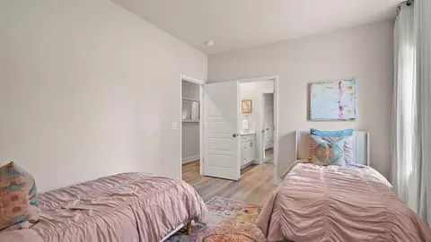 Bedroom - 581 Edenberg Bnd, Pearl, MS 39208 photo 11 of 12