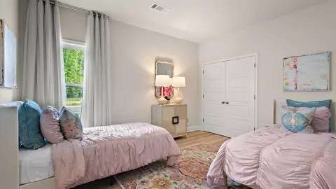 Bedroom - 581 Edenberg Bnd, Pearl, MS 39208 photo 12 of 12