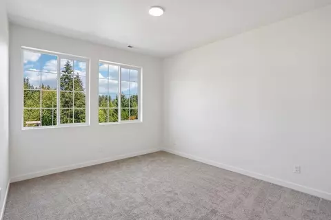 Bedroom - 2422 128th Pl SE, Everett, WA 98208 photo 1 of 11