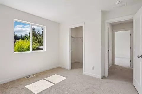 Bedroom - 2422 128th Pl SE, Everett, WA 98208 photo 11 of 11