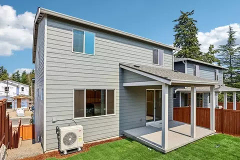 Exterior - 2422 128th Pl SE, Everett, WA 98208 photo 9 of 9
