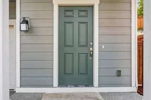 Entry Way - 2422 128th Pl SE, Everett, WA 98208 photo 1 of 1
