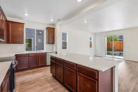 Kitchen - 2422 128th Pl SE, Everett, WA 98208 photo 3 of 3