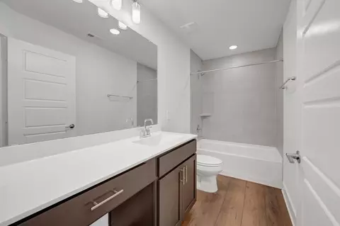 Bath - 20715 Draper Rd, Tomball, TX 77377 photo 5 of 7