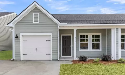 5067 Blackberry Ln, Ravenel, SC 29470