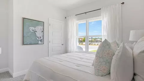 Bedroom - 5741 Dearing St, Crestview, FL 32539 photo 6 of 13