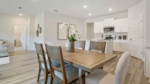 Dining - 5741 Dearing St, Crestview, FL 32539 photo 2 of 4