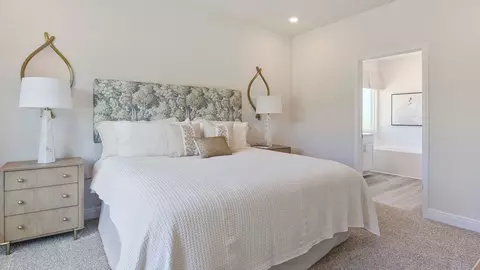 Bedroom - 5741 Dearing St, Crestview, FL 32539 photo 2 of 13