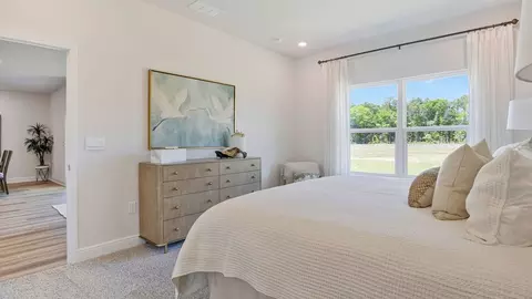 Bedroom - 5741 Dearing St, Crestview, FL 32539 photo 4 of 13