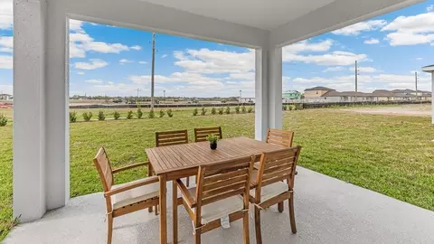 Exterior - 10742 Rabbit Grove Trl, Parrish, FL 34219 photo 2 of 9