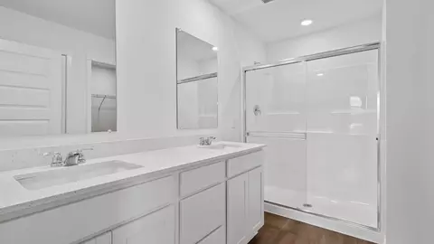 Bath - 149 Sky View Ln, Beecher, IL 60401 photo 3 of 5