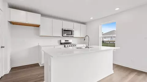 Kitchen - 149 Sky View Ln, Beecher, IL 60401 photo 2 of 7