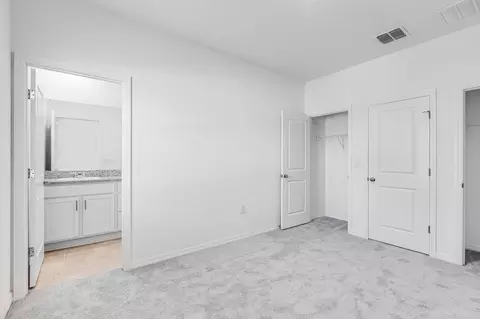 Bedroom - 2790 Armadale Dr, Mount Dora, FL 32757 photo 12 of 18