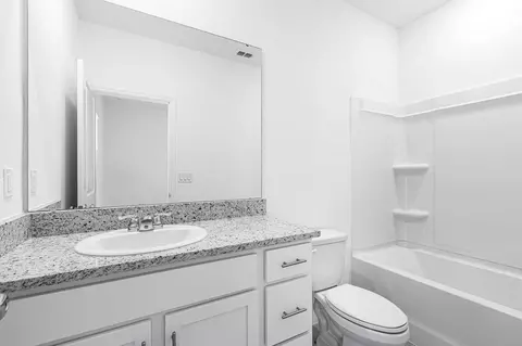 Bath - 2790 Armadale Dr, Mount Dora, FL 32757 photo 4 of 11