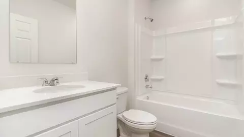 Bath - 3747 NW 29th Ave, Okeechobee, FL 34972 photo 3 of 5