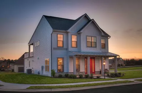 73 Claymont Hill St, Charles Town, WV 25414