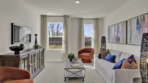 Living - 7372 Bendire Loop, Hixson, TN 37343 photo 3 of 6