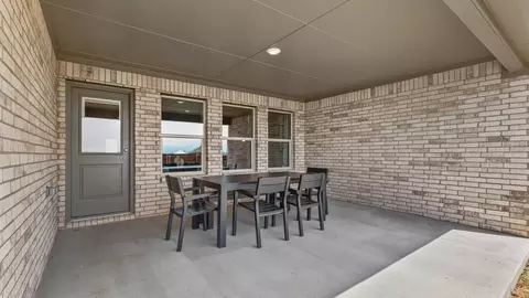 Exterior - 1935 Jackson St, Cleburne, TX 76033 photo 3 of 6