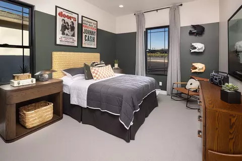 Bedroom - 1742 E Dew Drop Trl, Phoenix, AZ 85085 photo 3 of 7