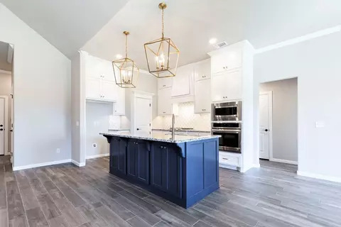 Kitchen - 2920 E Northampton St, Broken Arrow, OK 74014 photo 1 of 16