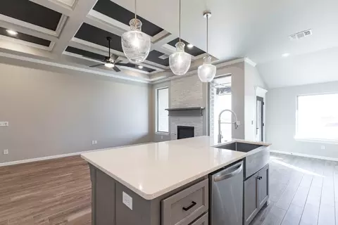 Kitchen - 2920 E Northampton St, Broken Arrow, OK 74014 photo 8 of 16