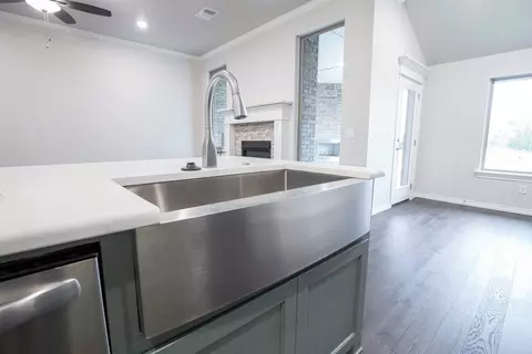 Kitchen - 2920 E Northampton St, Broken Arrow, OK 74014 photo 16 of 16