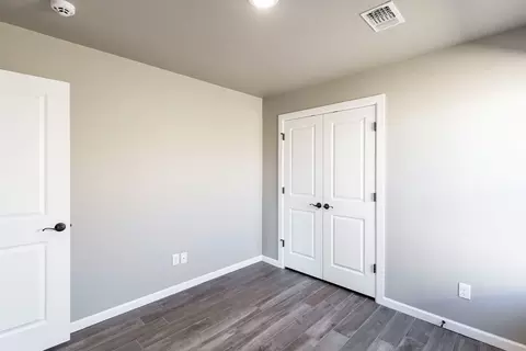 Bedroom - 2920 E Northampton St, Broken Arrow, OK 74014 photo 3 of 10