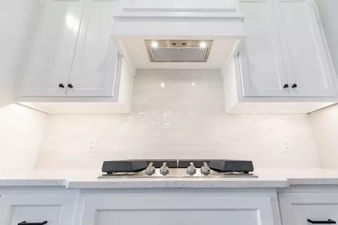 Kitchen - 2920 E Northampton St, Broken Arrow, OK 74014 photo 10 of 16