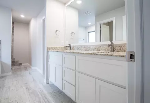 Entry Way - 2920 E Northampton St, Broken Arrow, OK 74014 photo 2 of 2