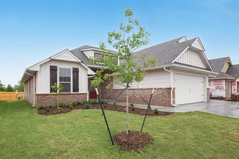 Exterior - 2920 E Northampton St, Broken Arrow, OK 74014 photo 24 of 37