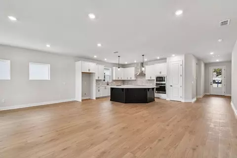 Living - 6104 Sacred Oak Ave, Mount Dora, FL 32757 photo 1 of 3