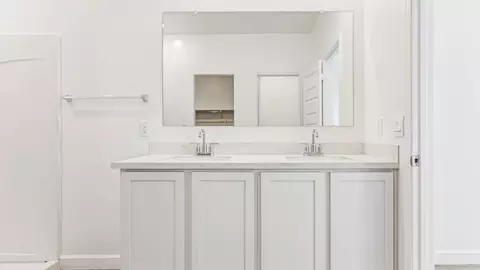 Bath - 12638 E Agave Ln, Florence, AZ 85132 photo 1 of 13