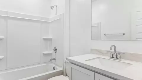 Bath - 12638 E Agave Ln, Florence, AZ 85132 photo 5 of 13
