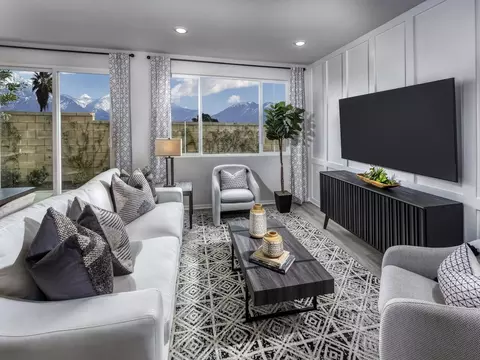 2014 Bergamot St, Redlands, CA 92374