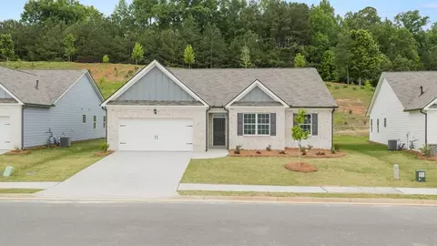 535 Majestic Oak Cir, Dallas, GA 30132